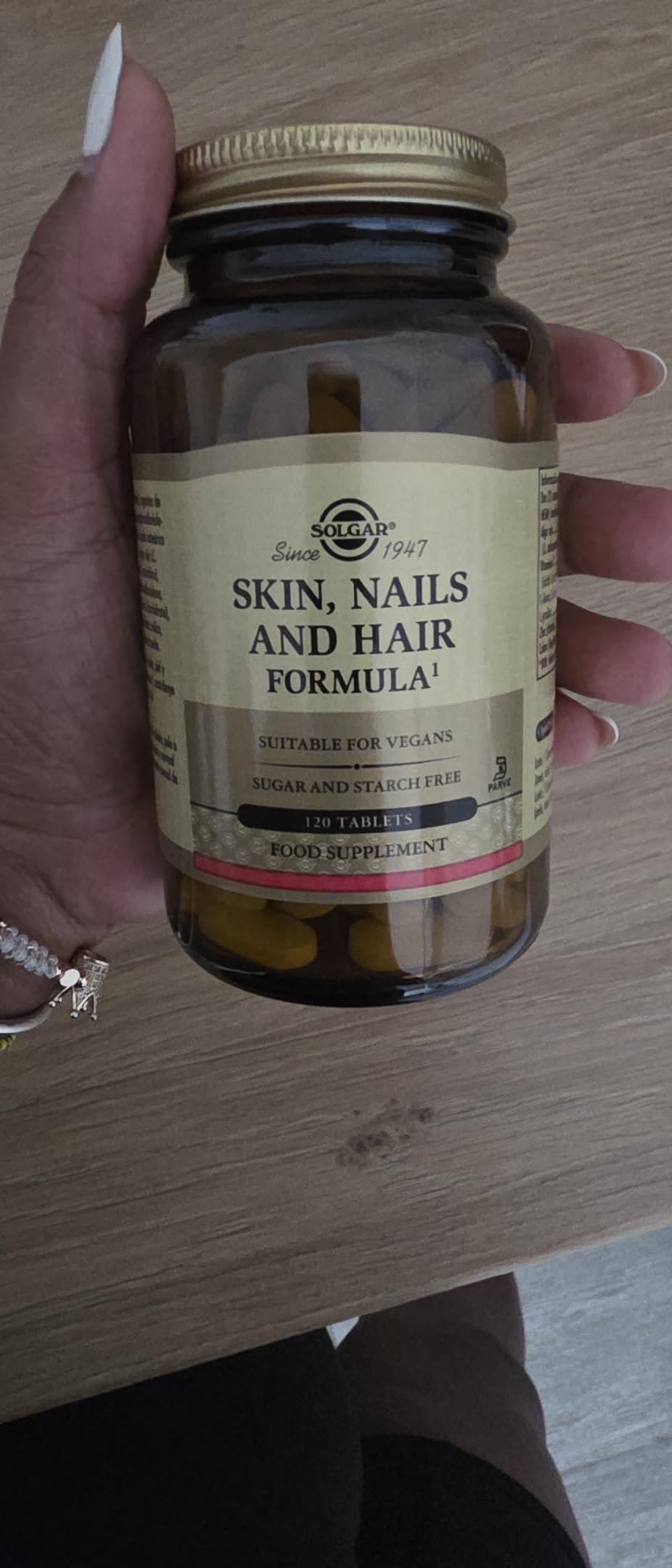 Se nota en las uñas